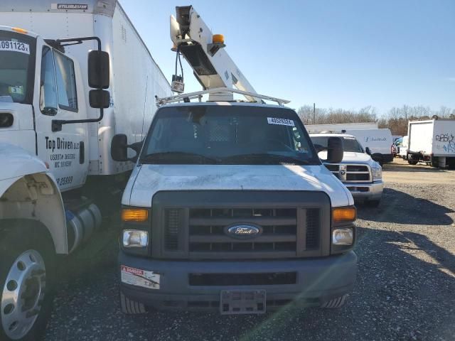 2013 Ford Econoline E350 Super Duty Van