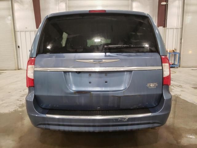 2011 Chrysler Town & Country Touring L