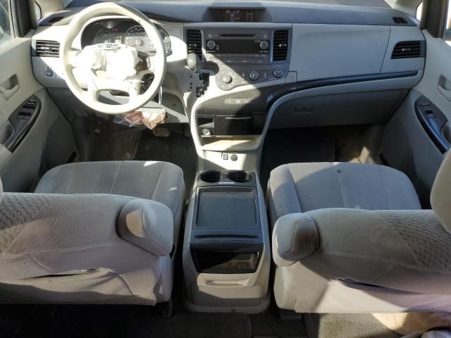 2011 Toyota Sienna LE