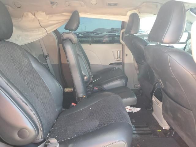 2013 Toyota Sienna Sport