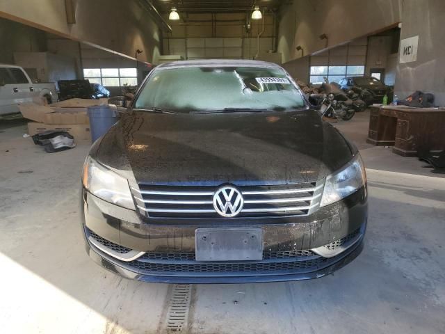 2013 Volkswagen Passat SE