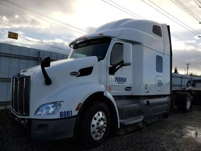 2019 Peterbilt 579