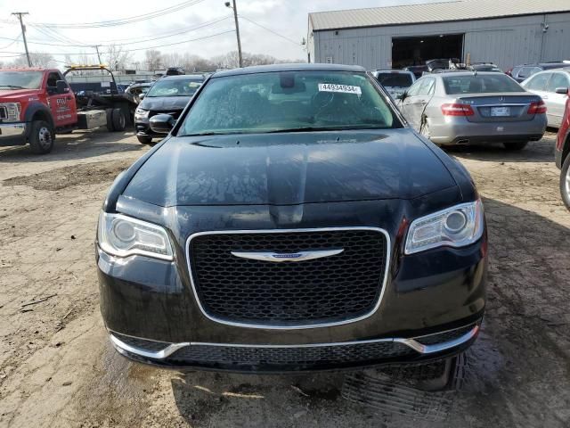 2018 Chrysler 300 Touring