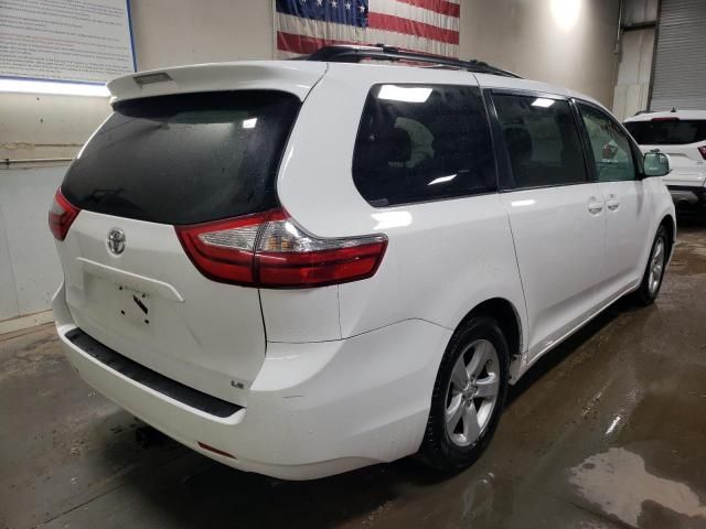 2015 Toyota Sienna LE