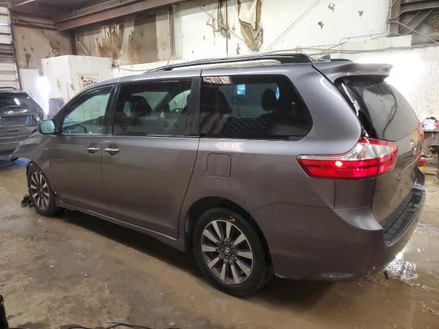 2019 Toyota Sienna XLE