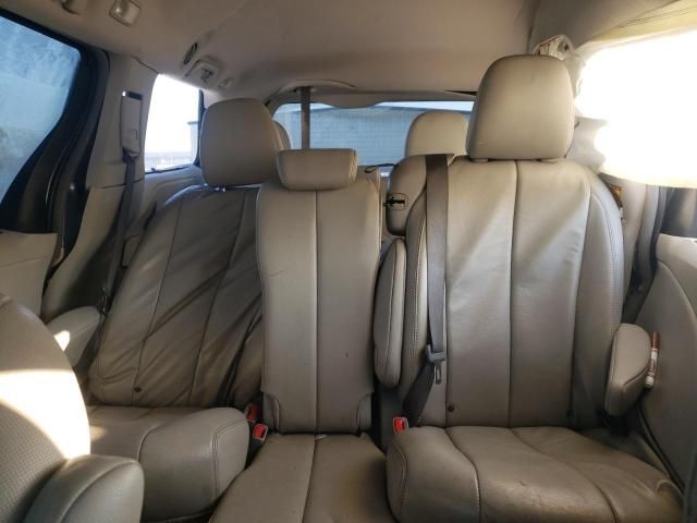 2013 Toyota Sienna XLE