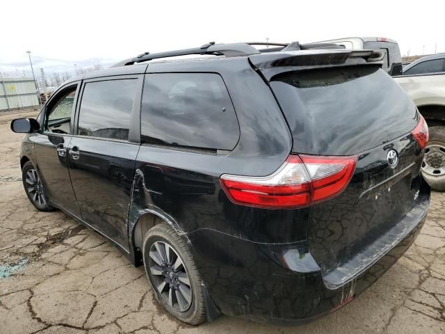 2020 Toyota Sienna XLE