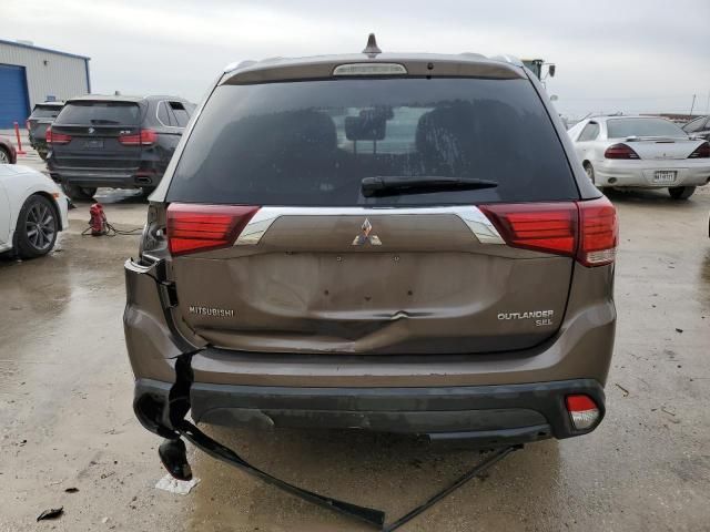 2017 Mitsubishi Outlander SE