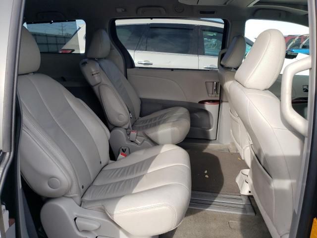 2011 Toyota Sienna XLE