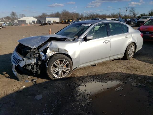 2015 Infiniti Q40