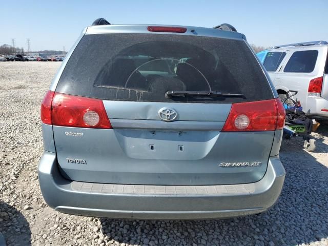 2007 Toyota Sienna XLE