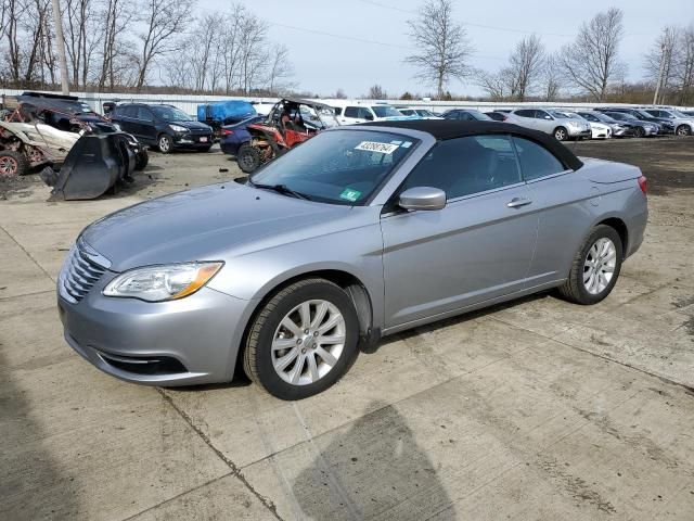 2013 Chrysler 200 Touring