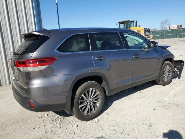 2019 Toyota Highlander SE