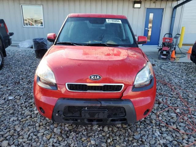 2010 KIA Soul +