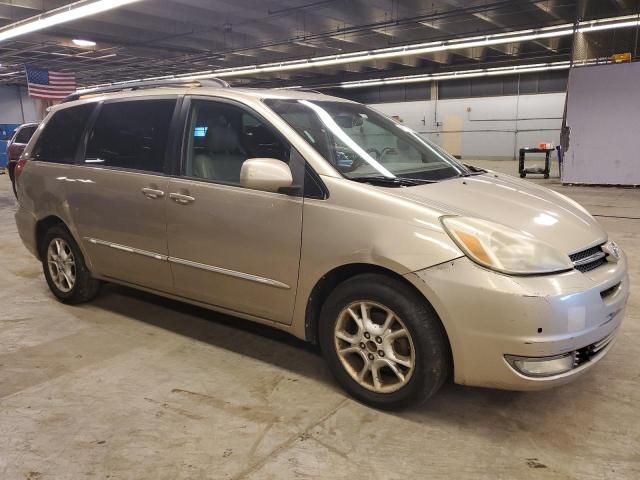 2004 Toyota Sienna XLE