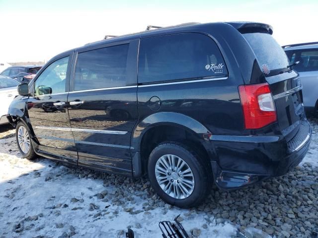 2015 Chrysler Town & Country Touring L