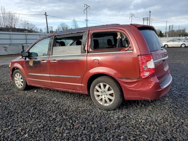 2016 Chrysler Town & Country Touring