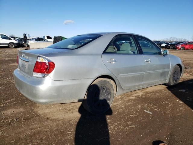 2005 Toyota Camry LE