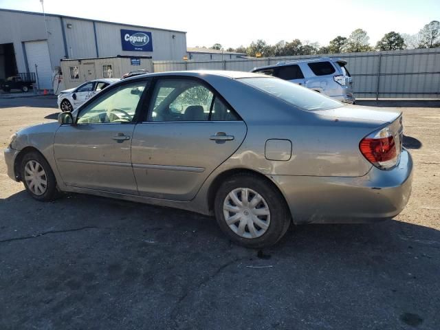 2005 Toyota Camry LE