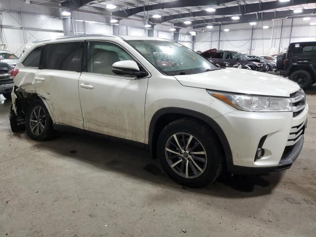 2019 Toyota Highlander SE