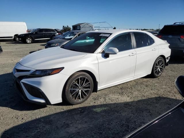 2021 Toyota Camry SE