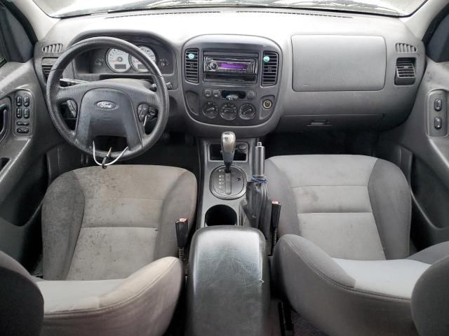 2005 Ford Escape XLS