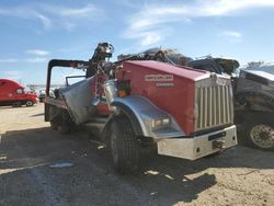 Salvage trucks for sale at Abilene, TX auction: 2009 Kenworth Construction T800