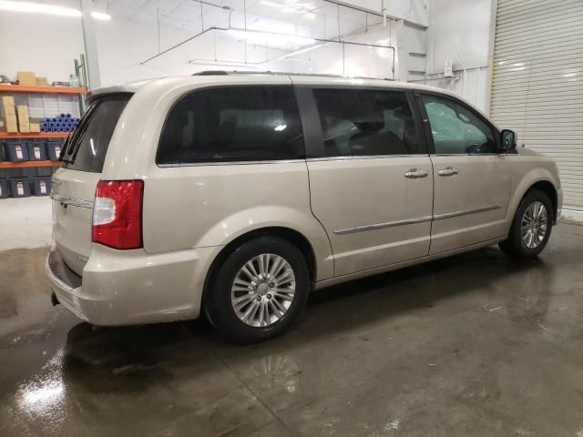 2015 Chrysler Town & Country Limited Platinum