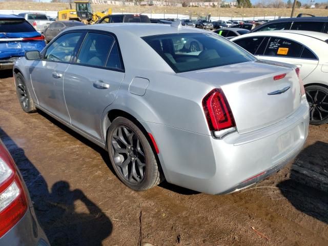 2019 Chrysler 300 Touring