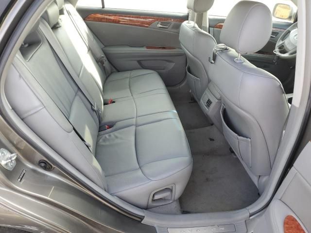 2005 Toyota Avalon XL