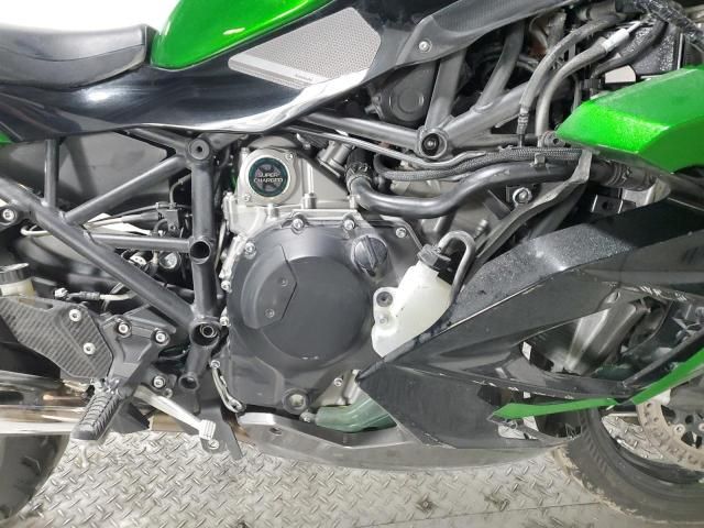 2020 Kawasaki ZX1002 D