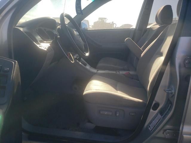 2004 Toyota Highlander Base