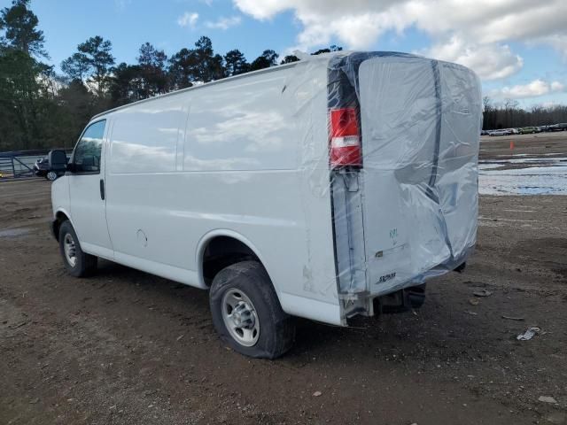 2022 Chevrolet Express G2500