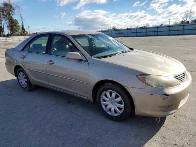 2005 Toyota Camry LE