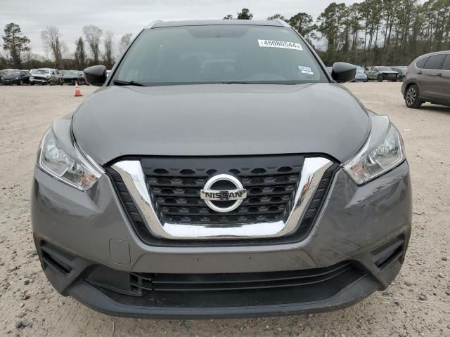 2019 Nissan Kicks S