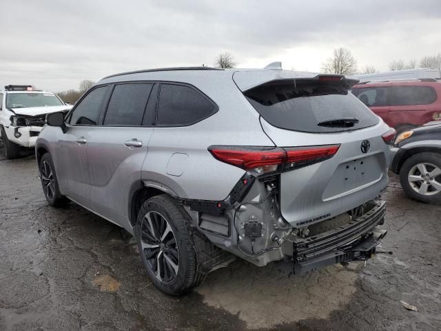 2022 Toyota Highlander XSE