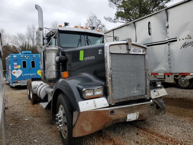 1995 Kenworth Construction W900