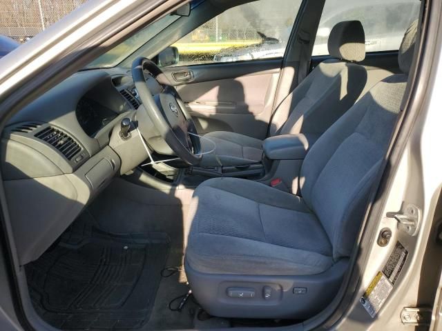 2004 Toyota Camry LE