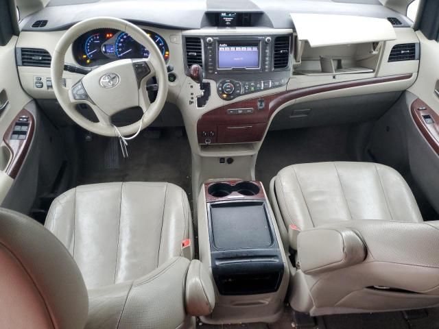 2011 Toyota Sienna XLE