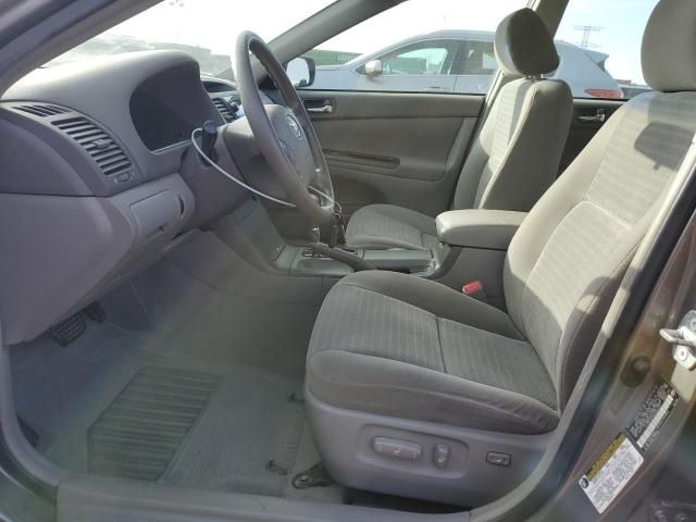 2005 Toyota Camry LE