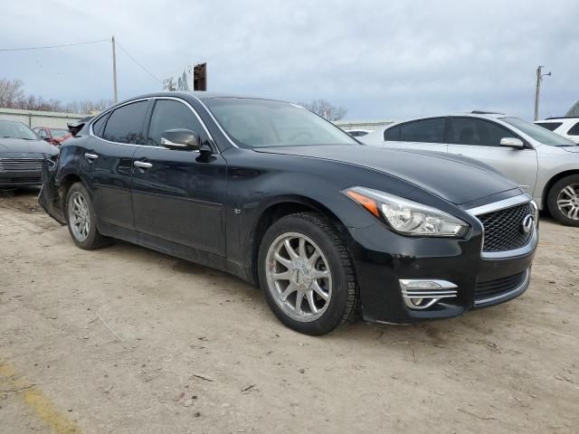 2017 Infiniti Q70 3.7