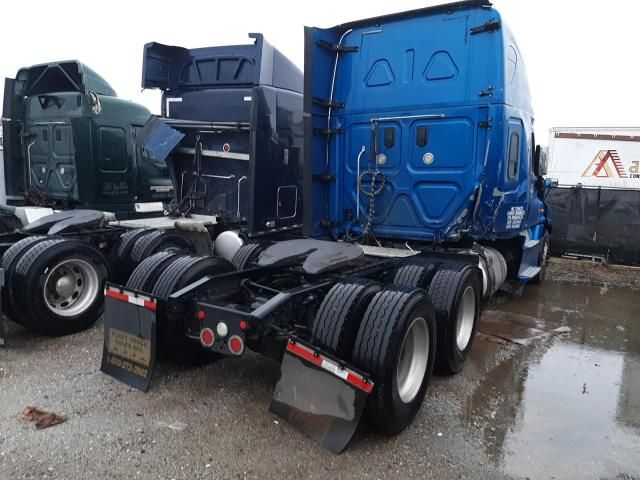 2017 Freightliner Cascadia 125