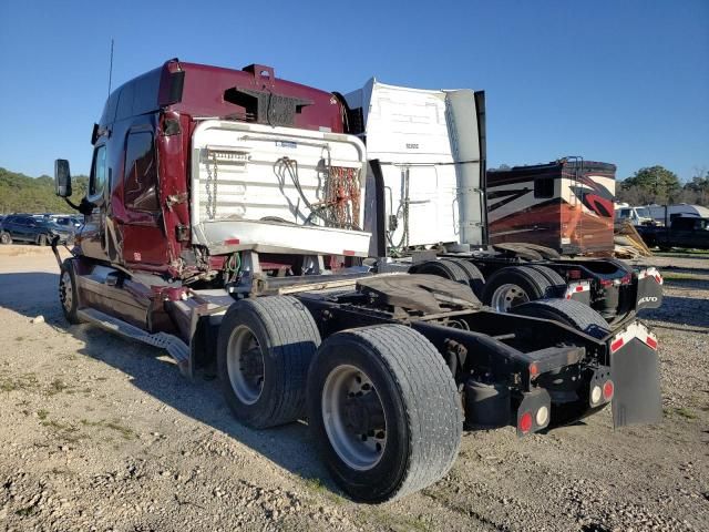 2013 Freightliner Cascadia 125