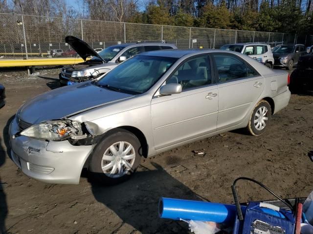 2004 Toyota Camry LE