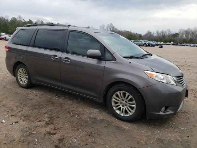 2014 Toyota Sienna XLE