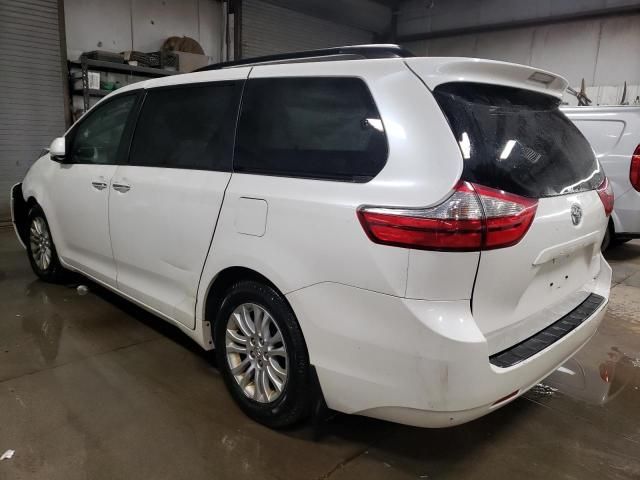 2015 Toyota Sienna XLE