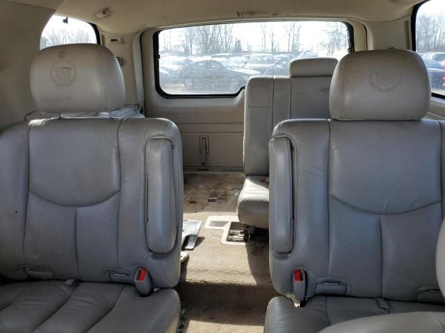 2004 Cadillac Escalade Luxury