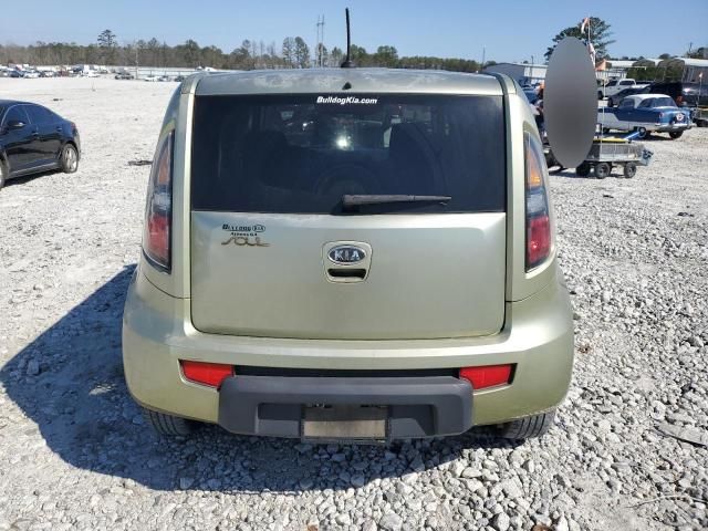 2011 KIA Soul +