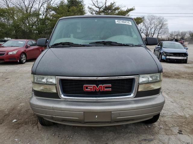 2004 GMC Safari XT