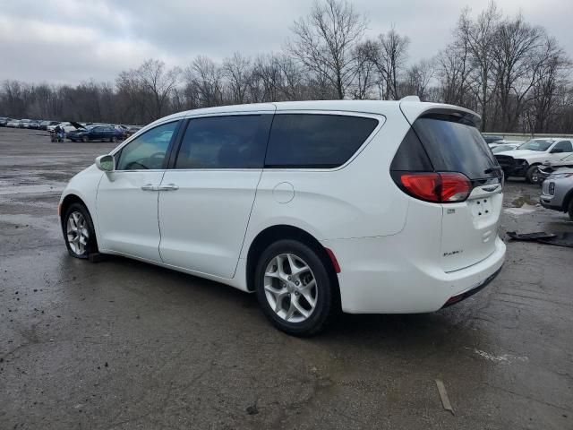 2020 Chrysler Pacifica Touring